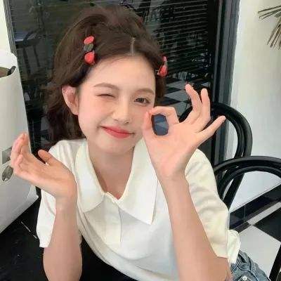 滚动粘粘球免费版下载